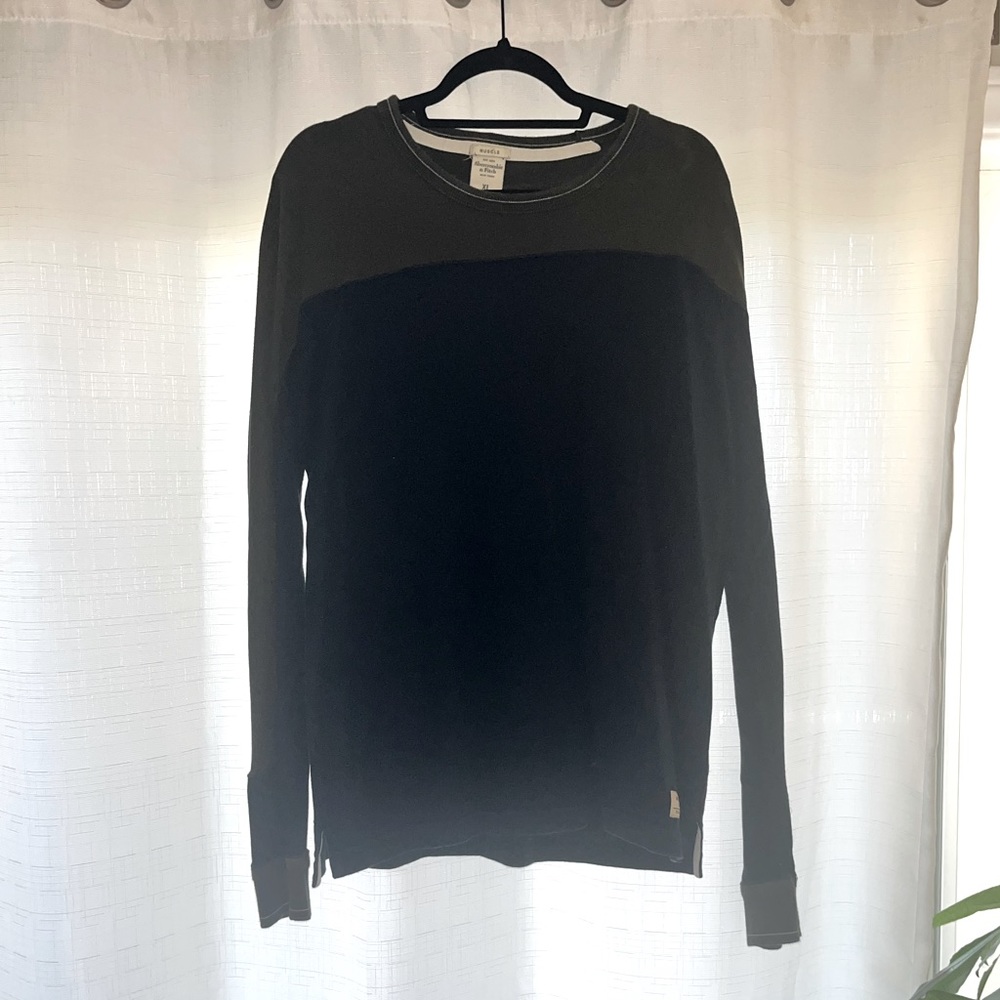 Abercrombie & Fitch men’s XL dual tone sweater olive green navy blue slim fit